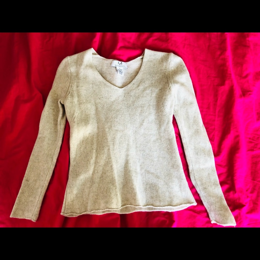 Magaschoni Cream/Silver Shiny V-Neck Cashmere Sweater